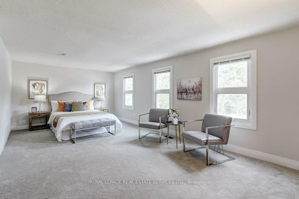 3076 Redstart Drive thumbnail 35
