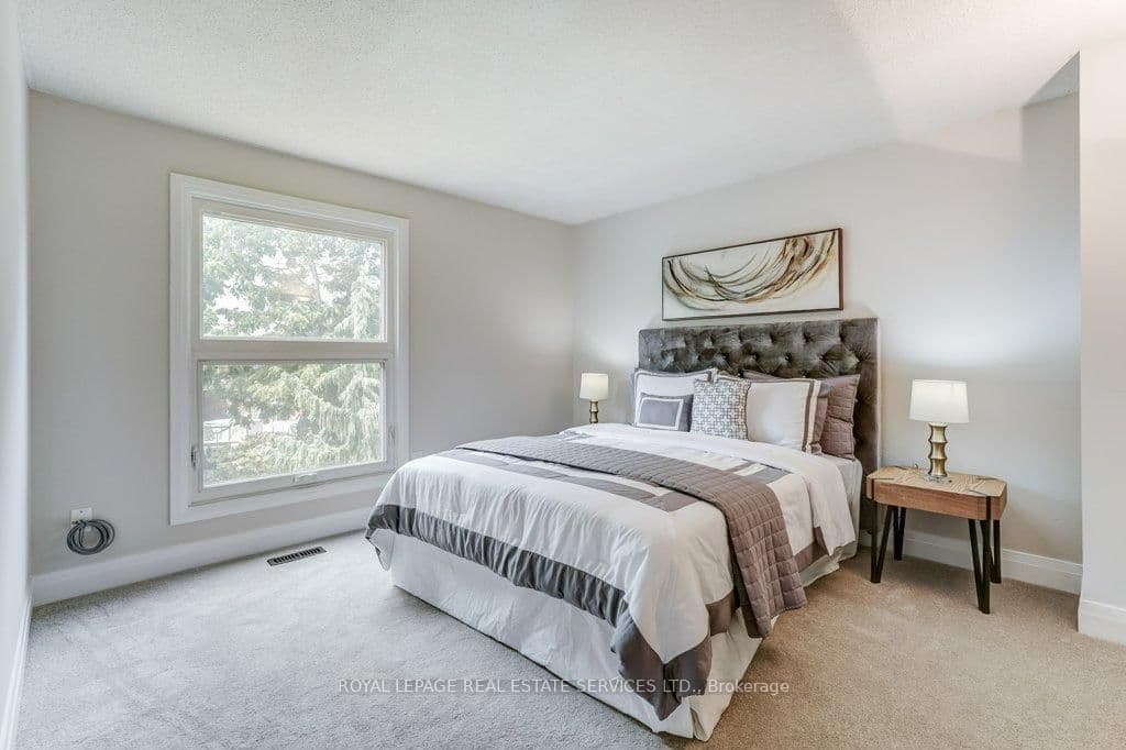3076 Redstart Drive thumbnail 37