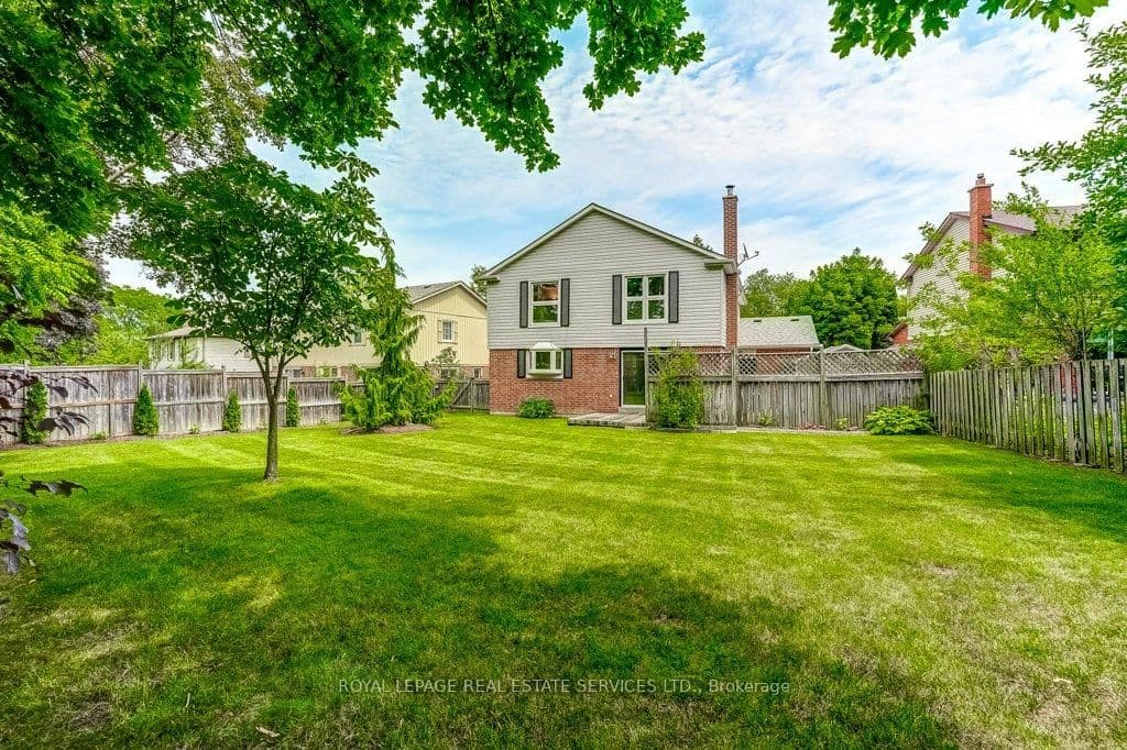 3076 Redstart Drive thumbnail 40
