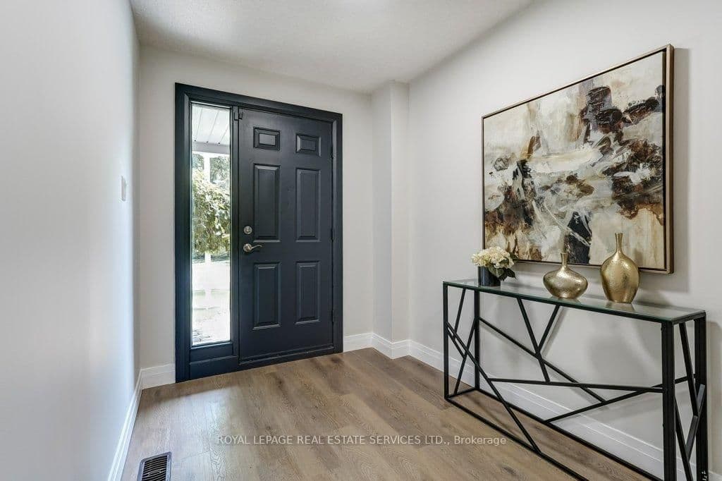 3076 Redstart Drive thumbnail 8