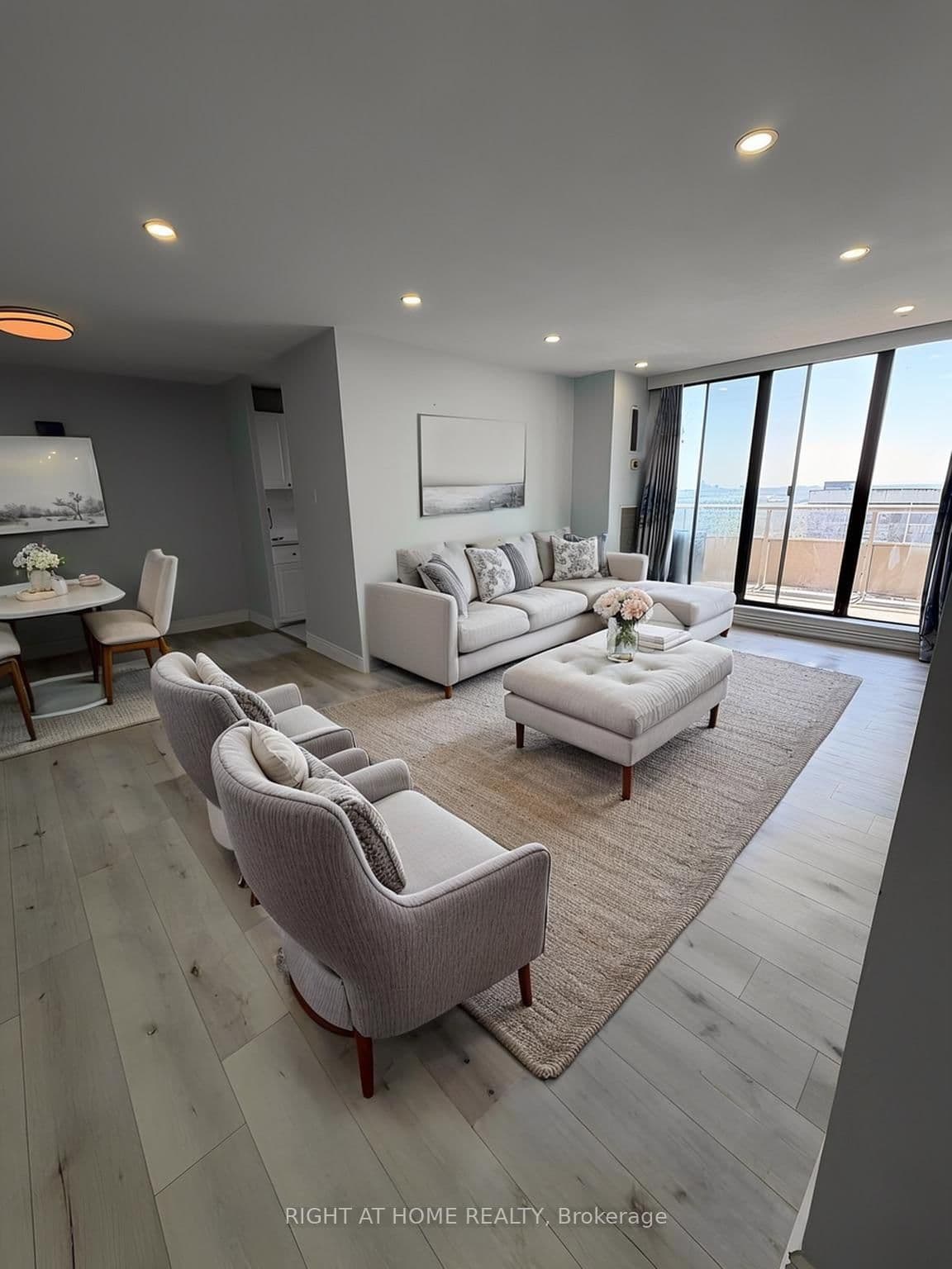 4 Kings Cross Road, Unit 2106 thumbnail 7