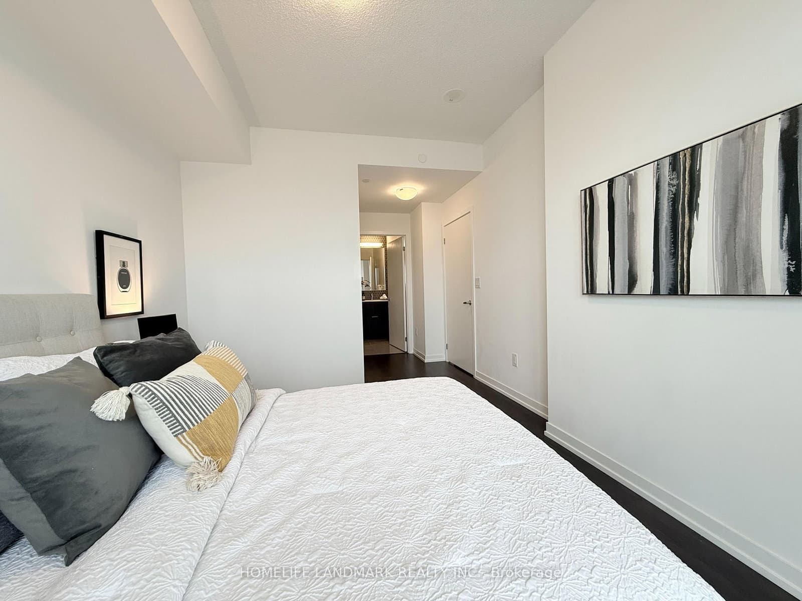 2520 Eglinton Avenue W, Unit 1211 thumbnail 17