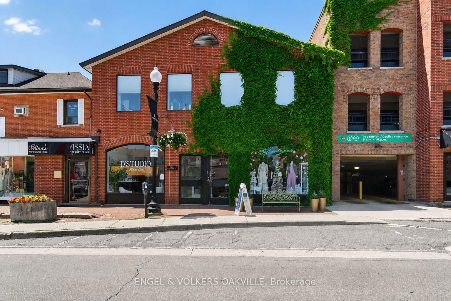 106 Reynolds Street thumbnail 2