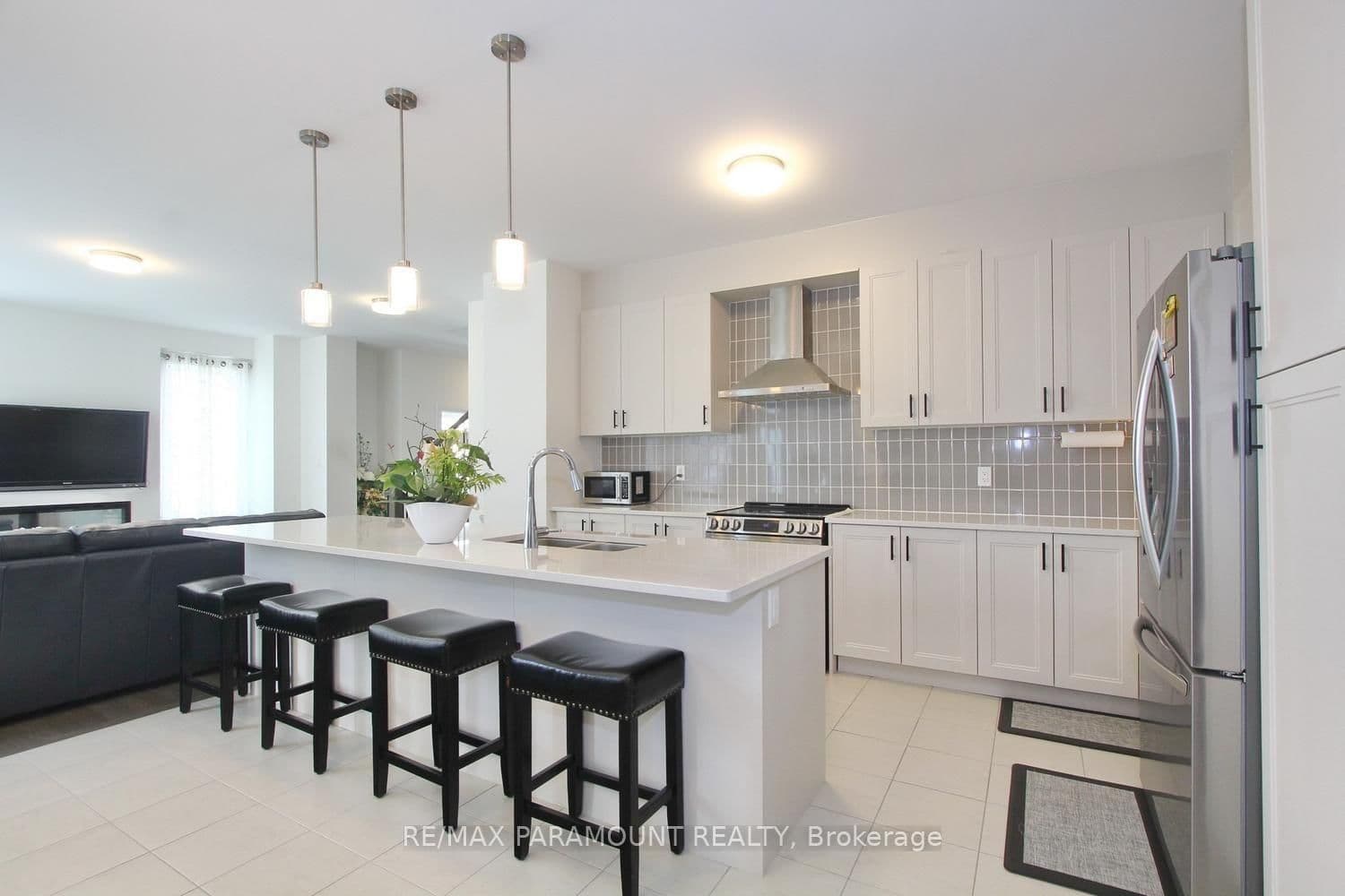 24 Kings Hill Drive thumbnail 13