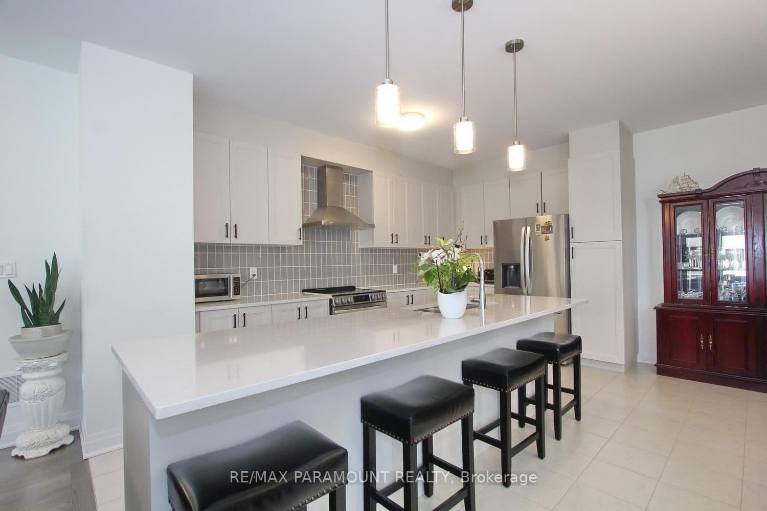 24 Kings Hill Drive thumbnail 14