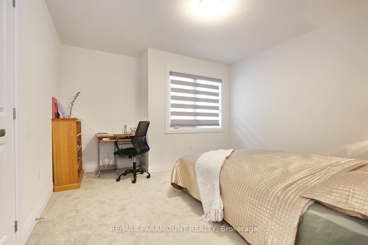 24 Kings Hill Drive thumbnail 33