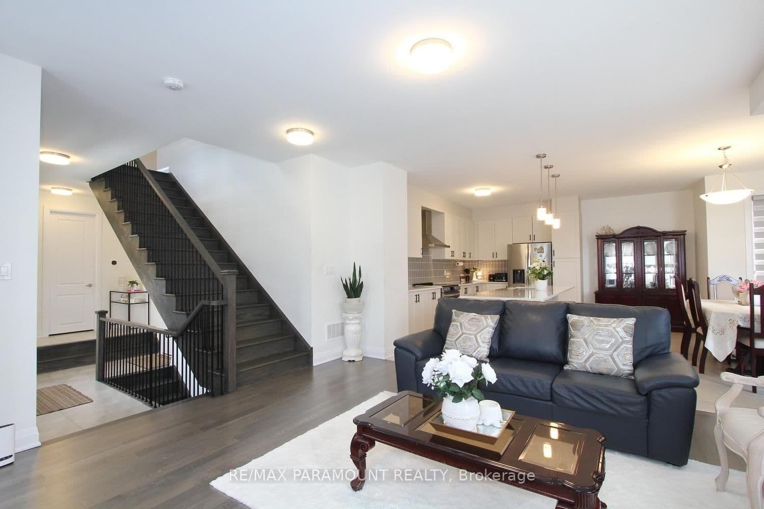 24 Kings Hill Drive thumbnail 7