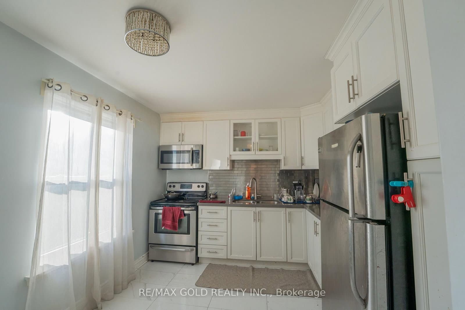 900 Central Park Drive, Unit 107 thumbnail 11