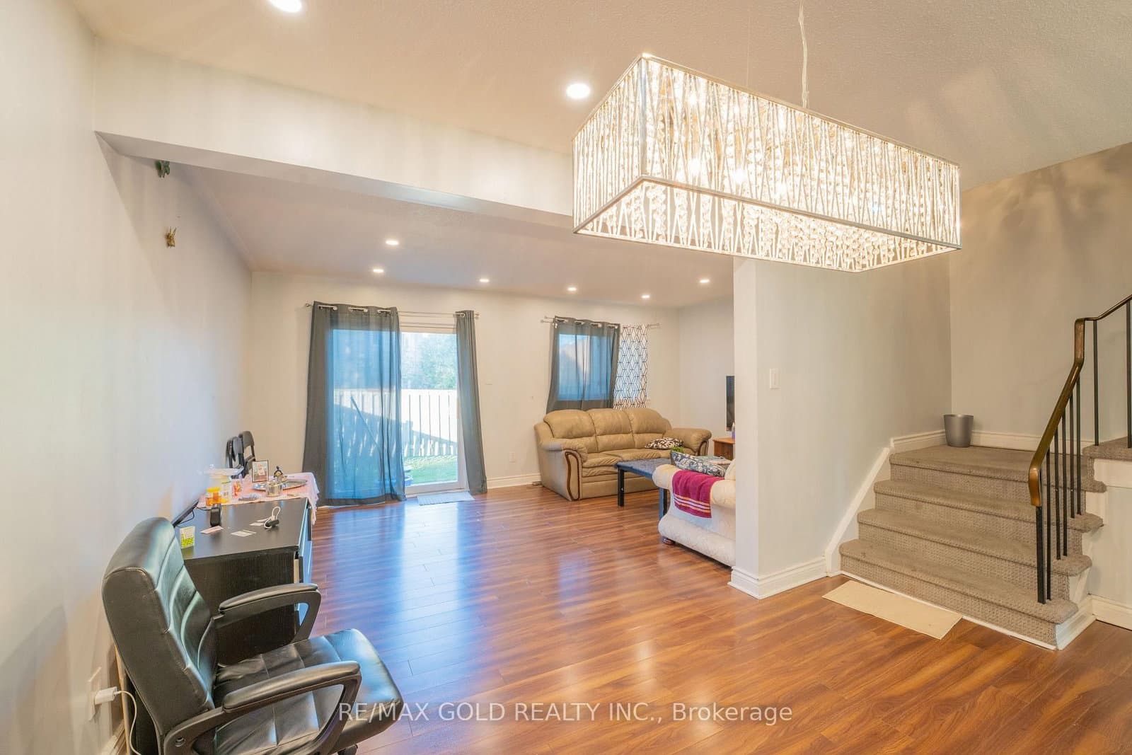 900 Central Park Drive, Unit 107 thumbnail 13