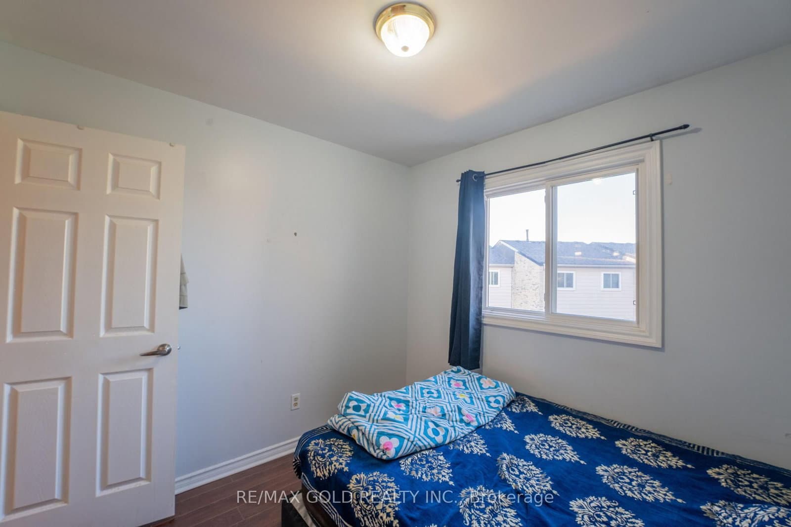900 Central Park Drive, Unit 107 thumbnail 25