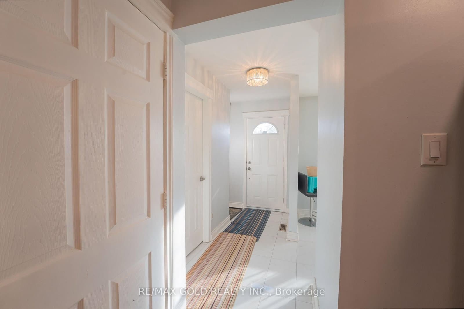 900 Central Park Drive, Unit 107 thumbnail 6