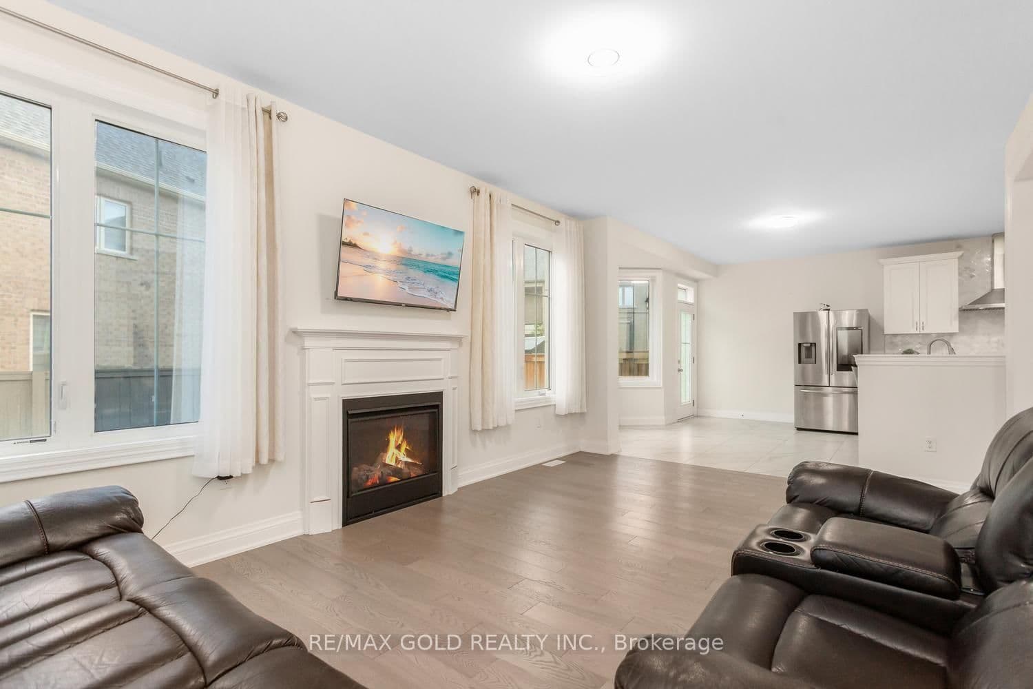 15 Farringdon Crescent thumbnail 17