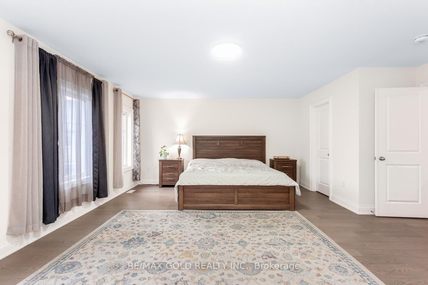 15 Farringdon Crescent thumbnail 31
