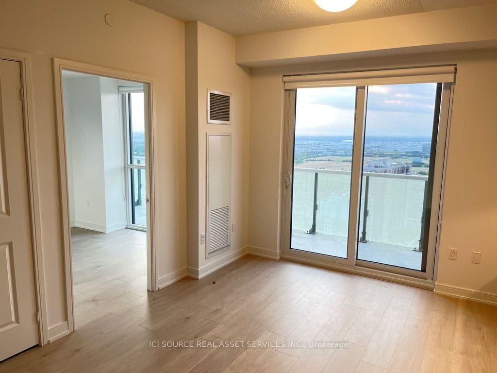 8 Nahani Way, Unit 3006 thumbnail 4
