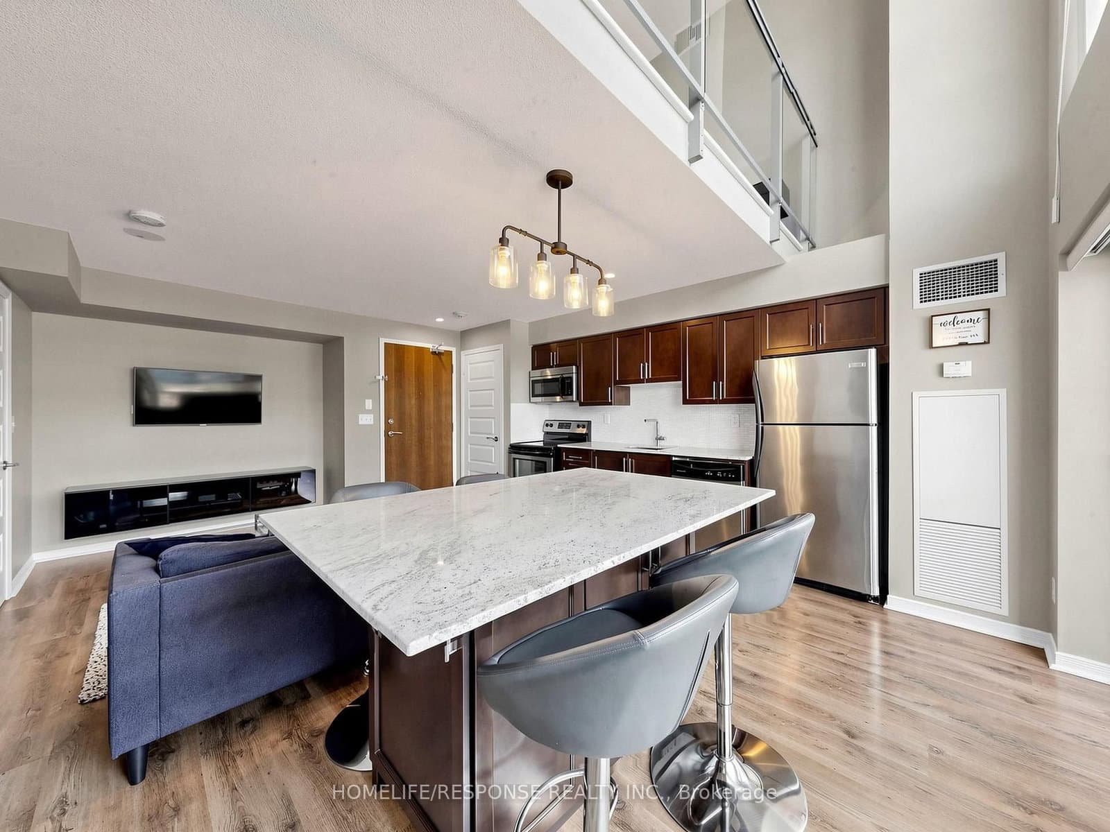 215 QUEEN Street E, Unit 225 thumbnail 13