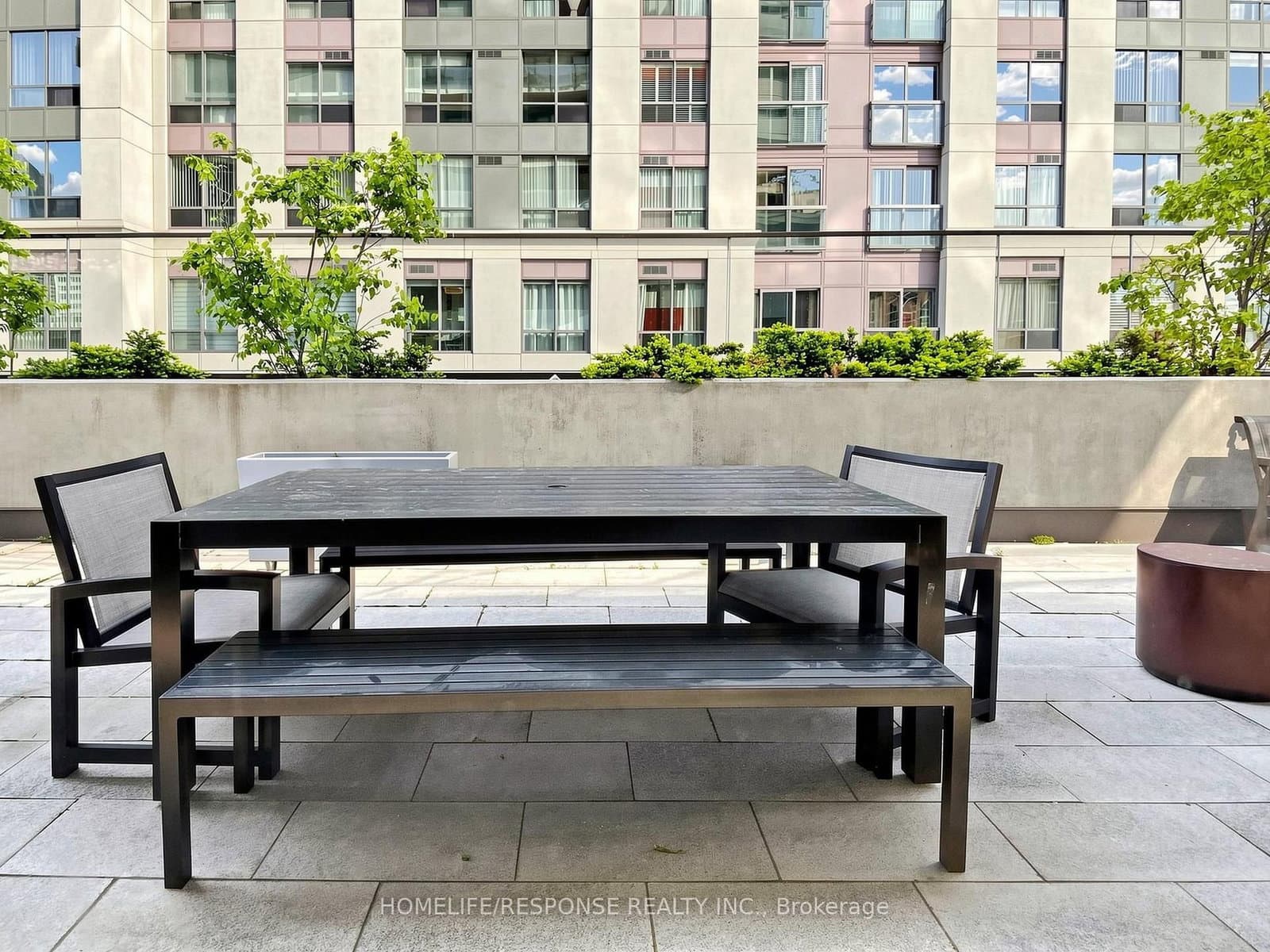 215 QUEEN Street E, Unit 225 thumbnail 26