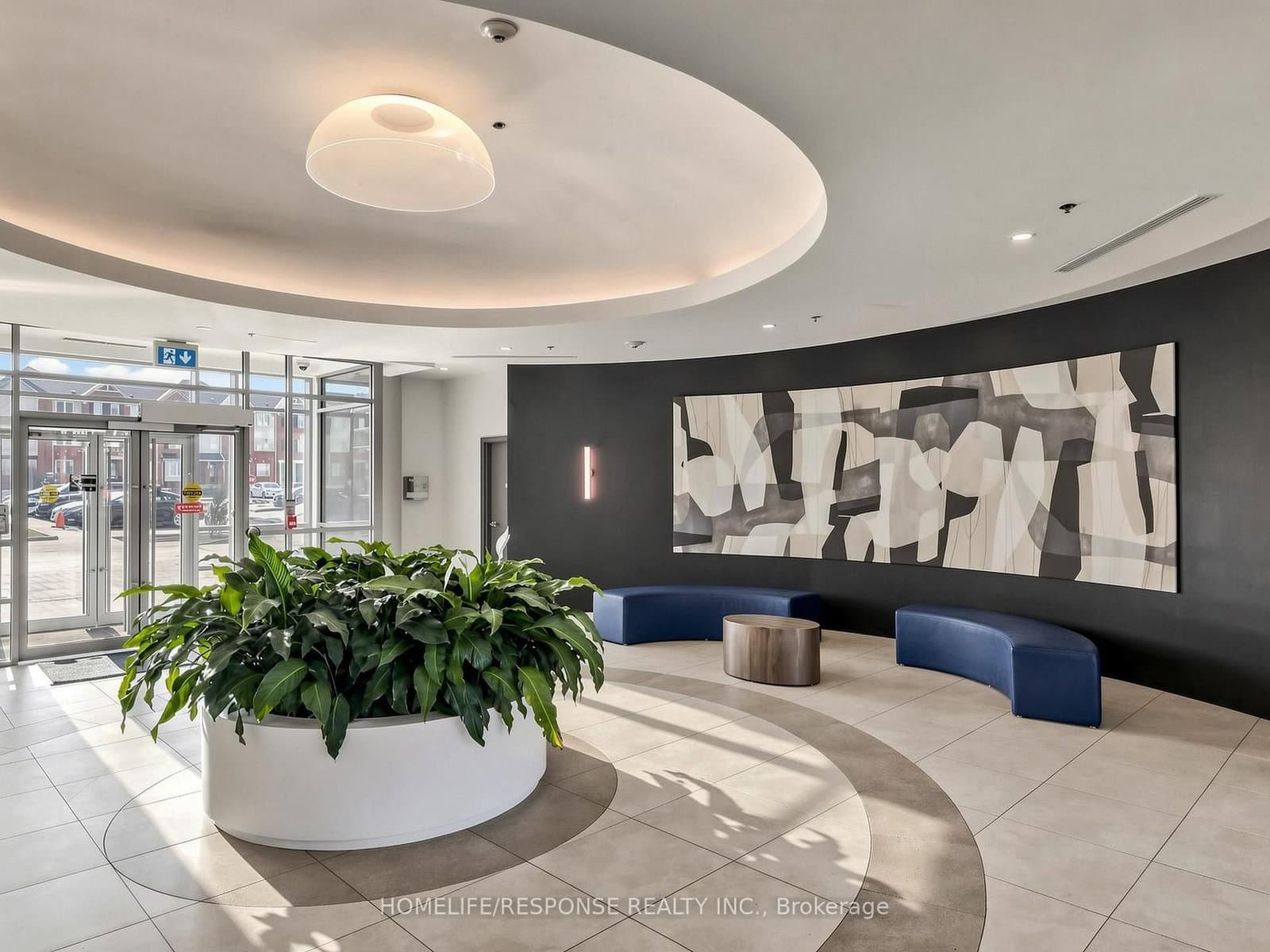 215 QUEEN Street E, Unit 225 thumbnail 4