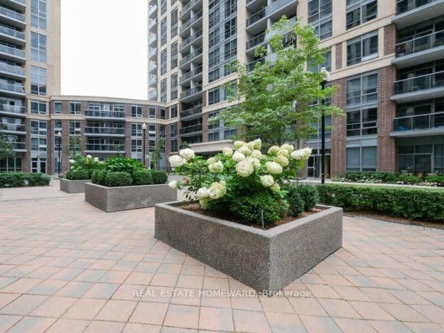5 Michael Power Place, Unit 1805 thumbnail 29