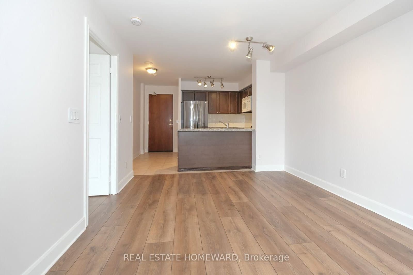 5 Michael Power Place, Unit 1805 thumbnail 5