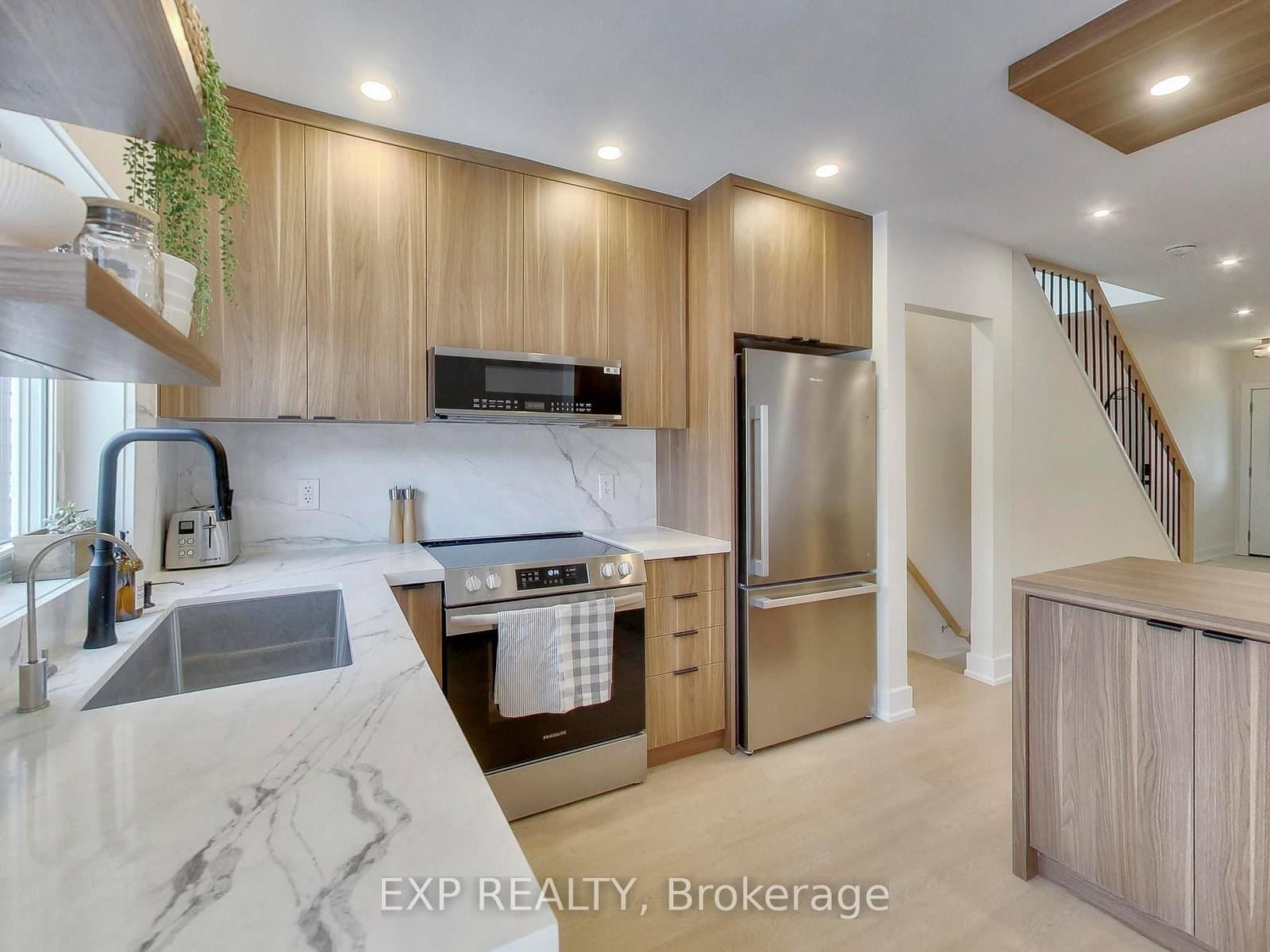 37 Gilbert Avenue thumbnail 10