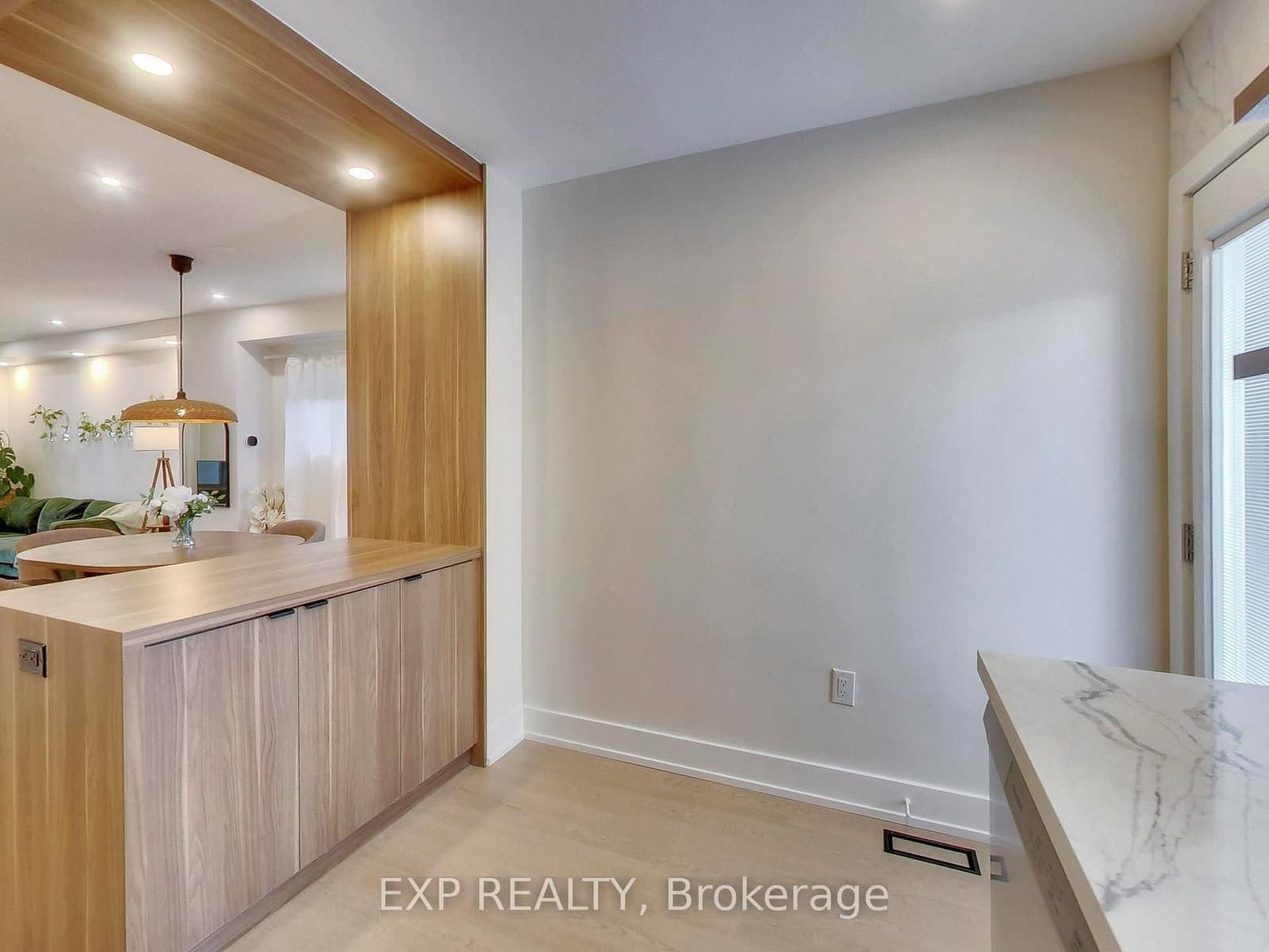 37 Gilbert Avenue thumbnail 11