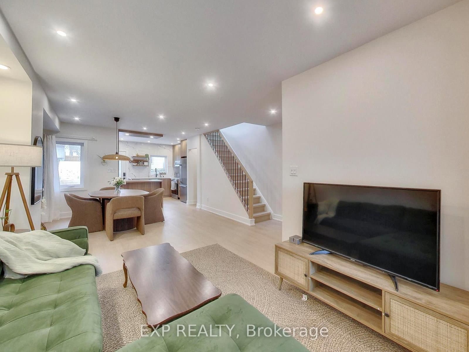37 Gilbert Avenue thumbnail 6