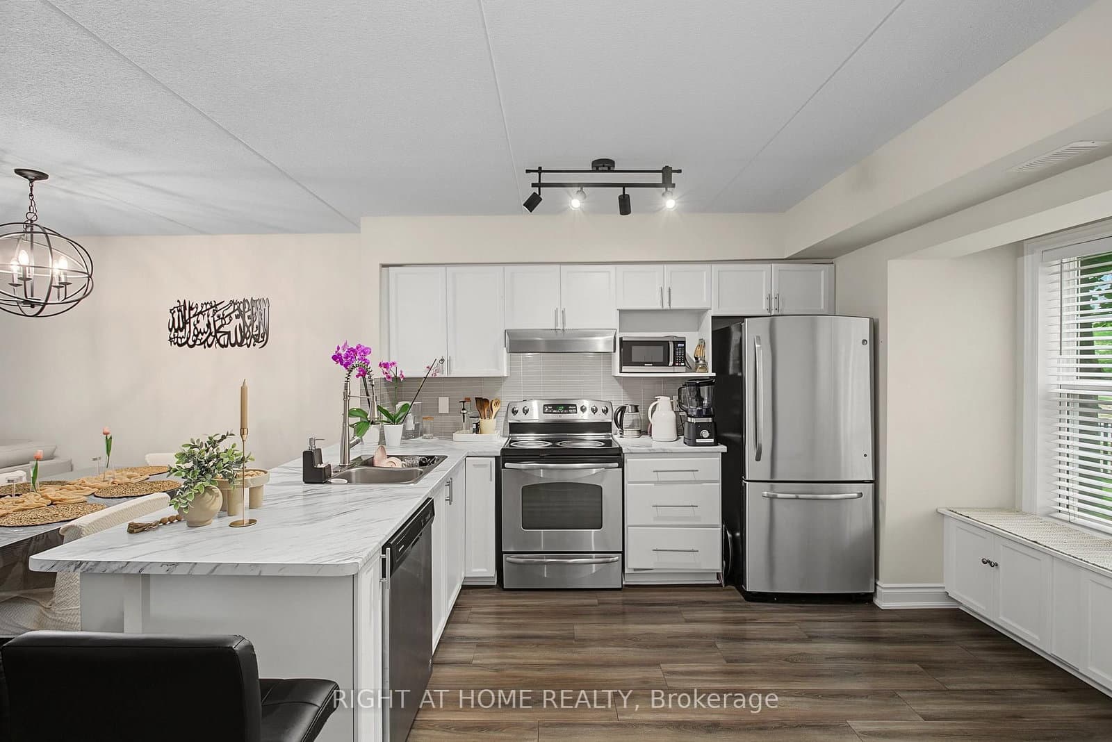 1491 Maple Avenue, Unit 111 thumbnail 9