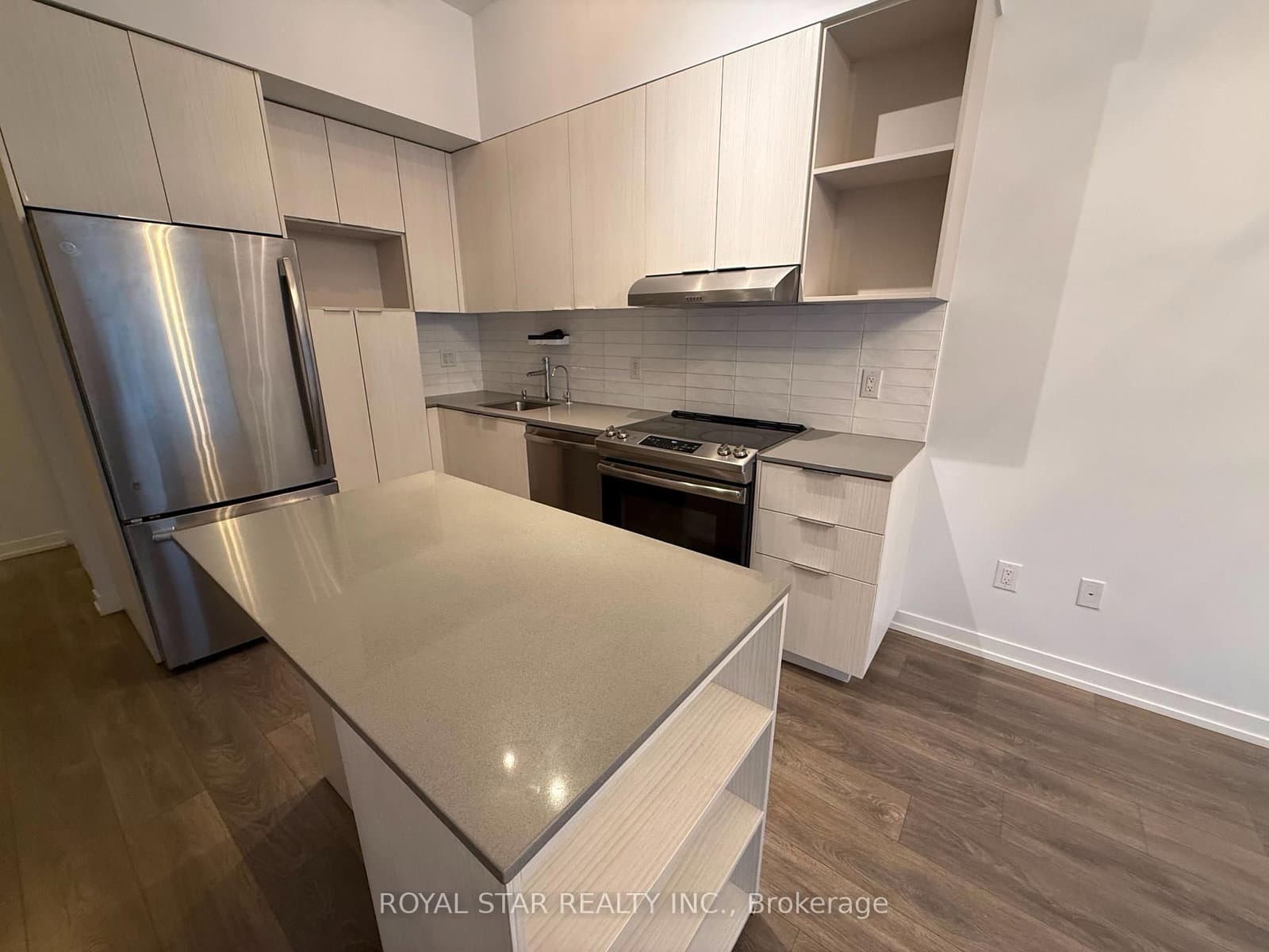 2520 Eglinton Avenue W, Unit 323 thumbnail 6