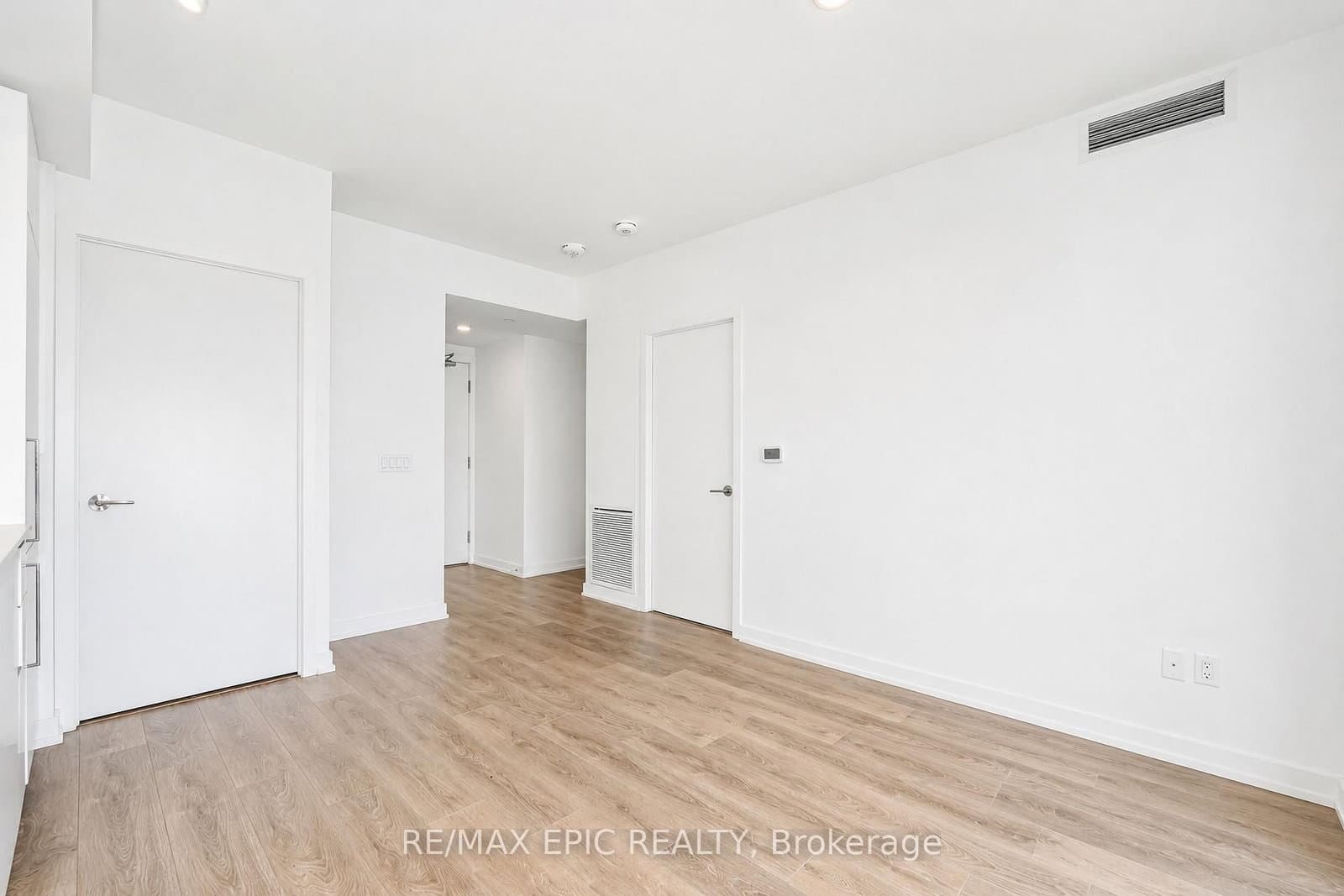 1100 Sheppard Avenue W, Unit 928 thumbnail 13