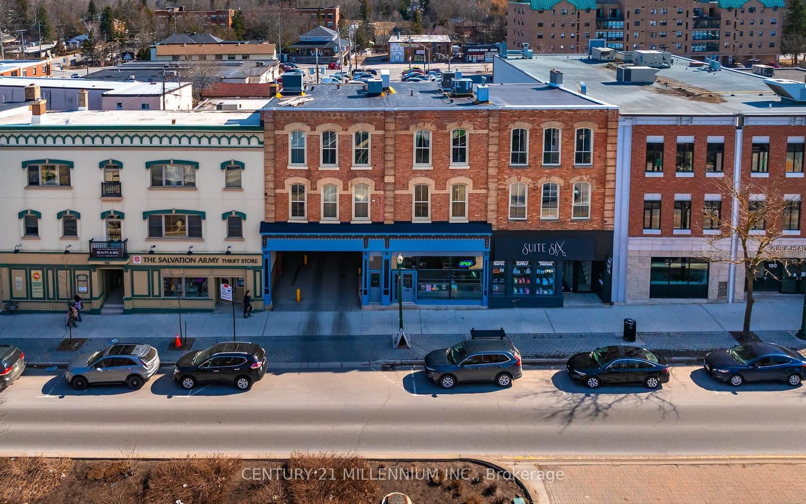 166 Broadway Avenue, Unit 5 - Image 1