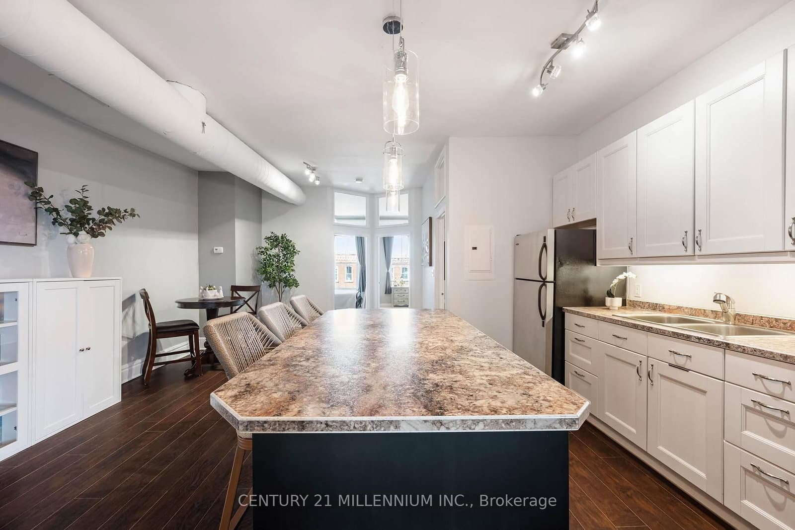 166 Broadway Avenue, Unit 5 thumbnail 11
