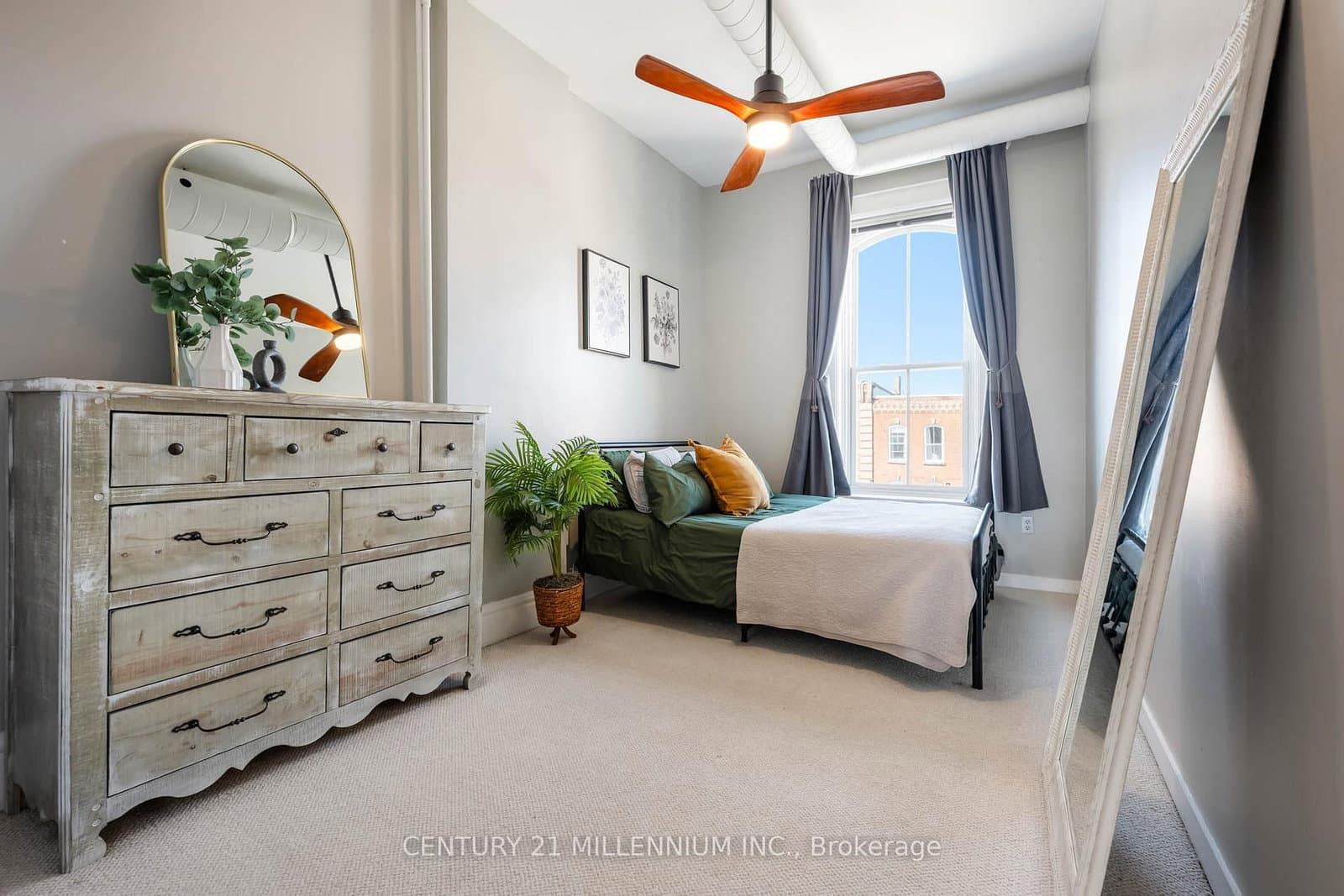166 Broadway Avenue, Unit 5 thumbnail 16
