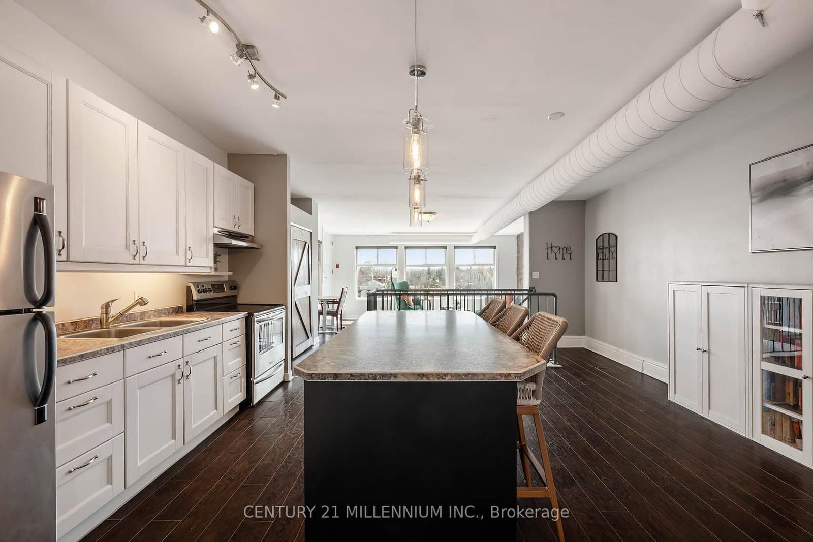 166 Broadway Avenue, Unit 5 thumbnail 3