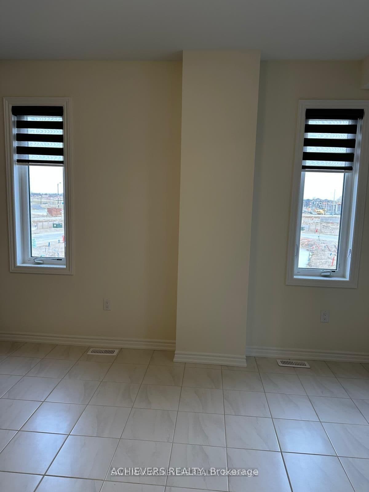 52 Monreau Drive thumbnail 9