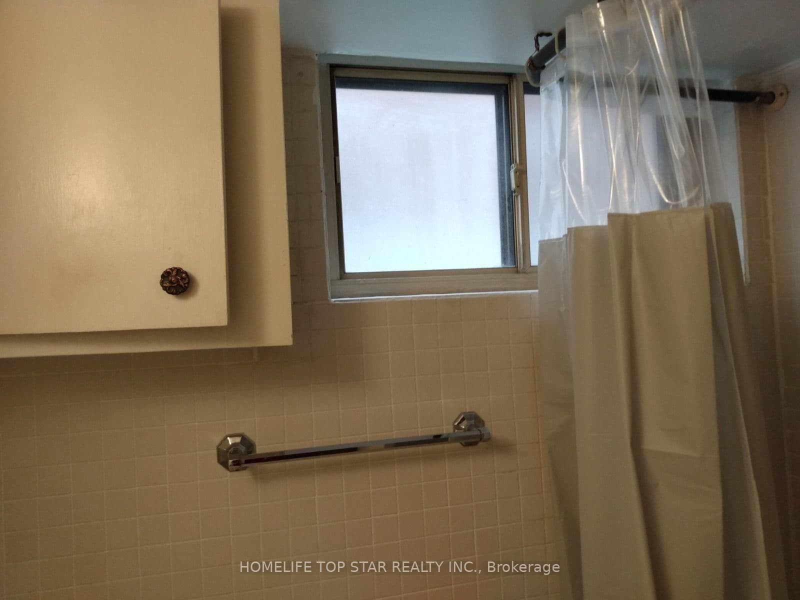 37 MacDonald Avenue thumbnail 9