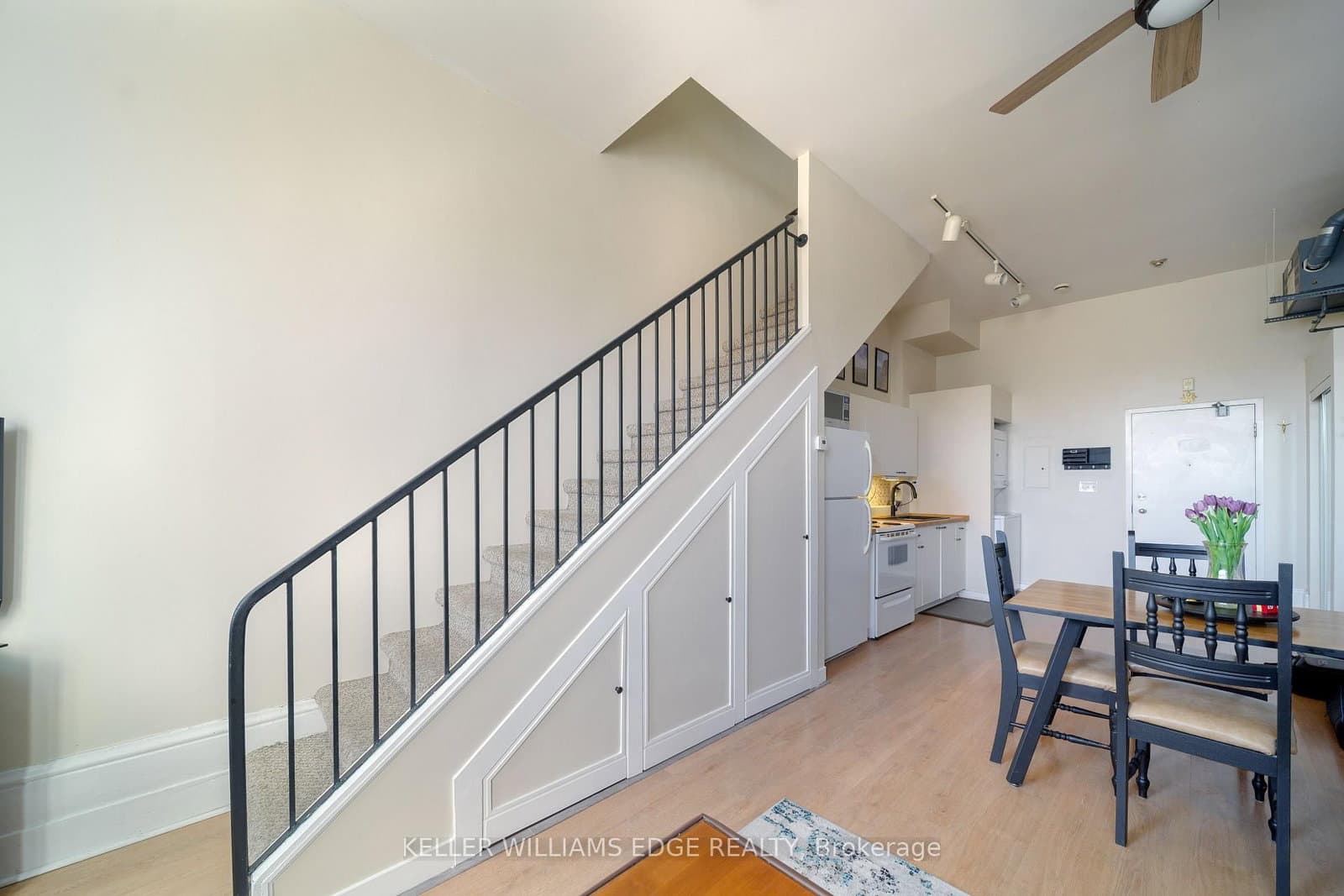 123 Broadway Avenue, Unit E thumbnail 9