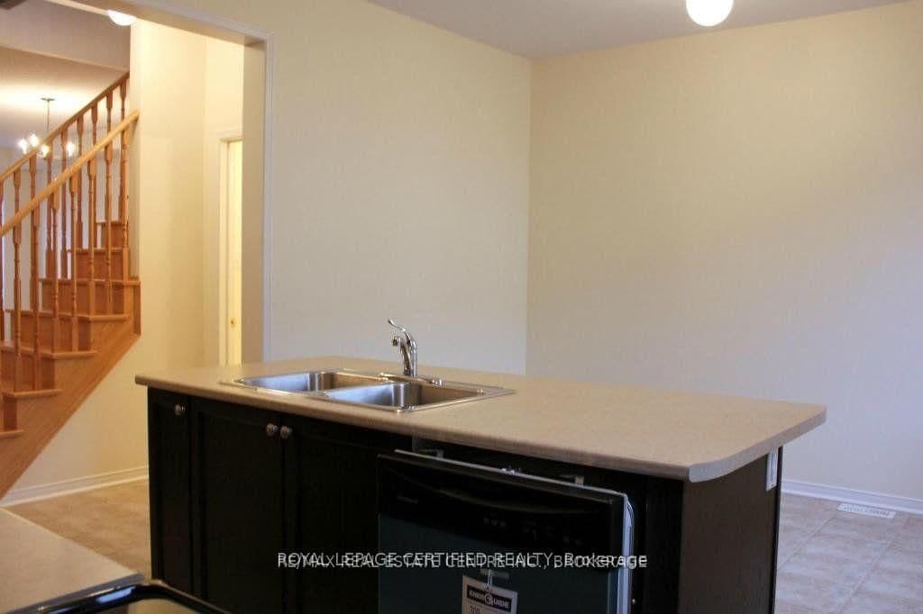 2163 Fiddlers Way thumbnail 5
