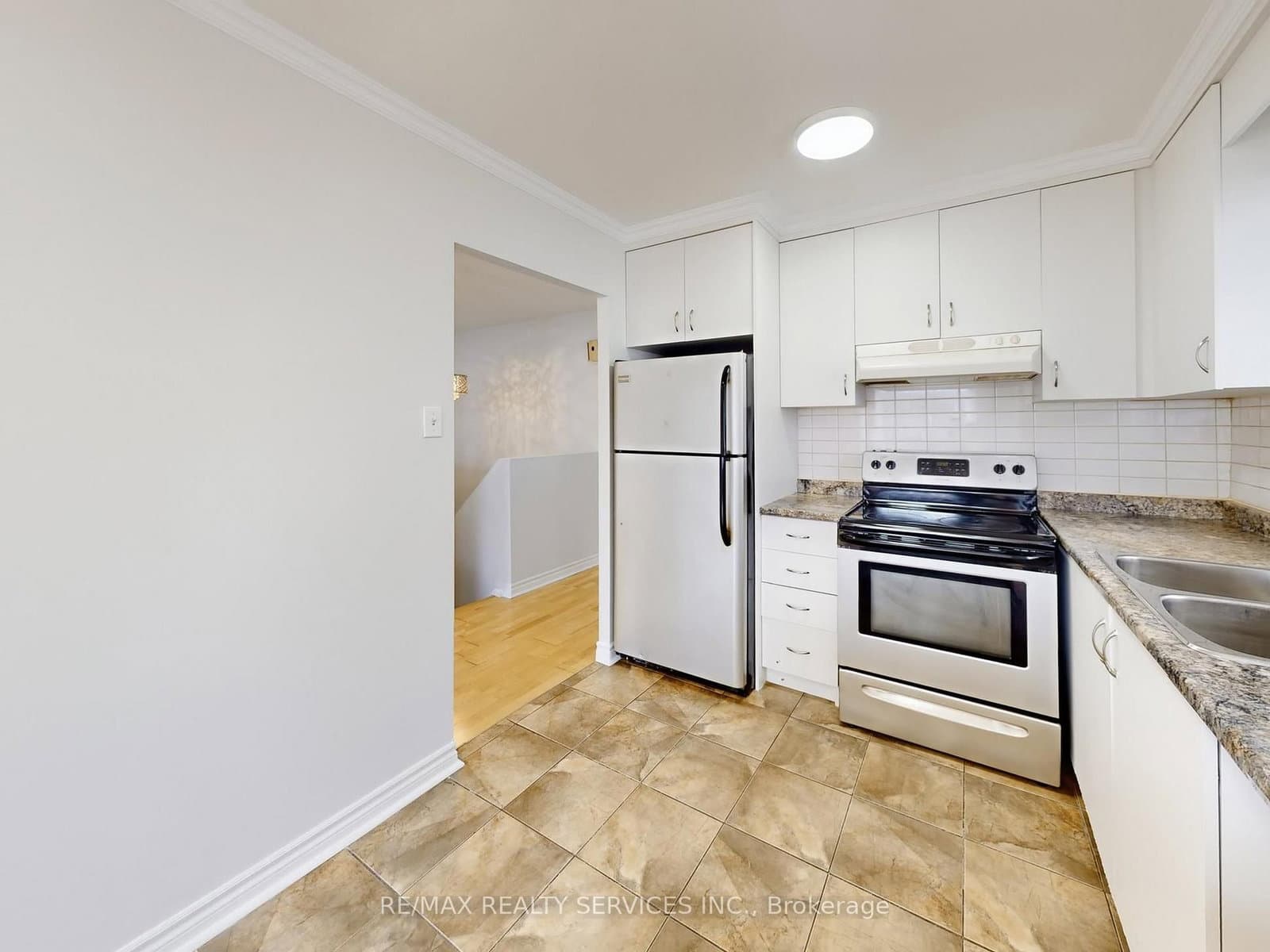 9 Glenridge Road thumbnail 19