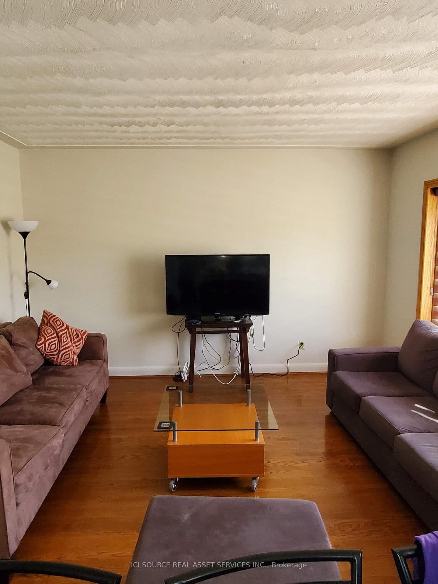 412 Mountainview Drive, Unit Main Floor thumbnail 7
