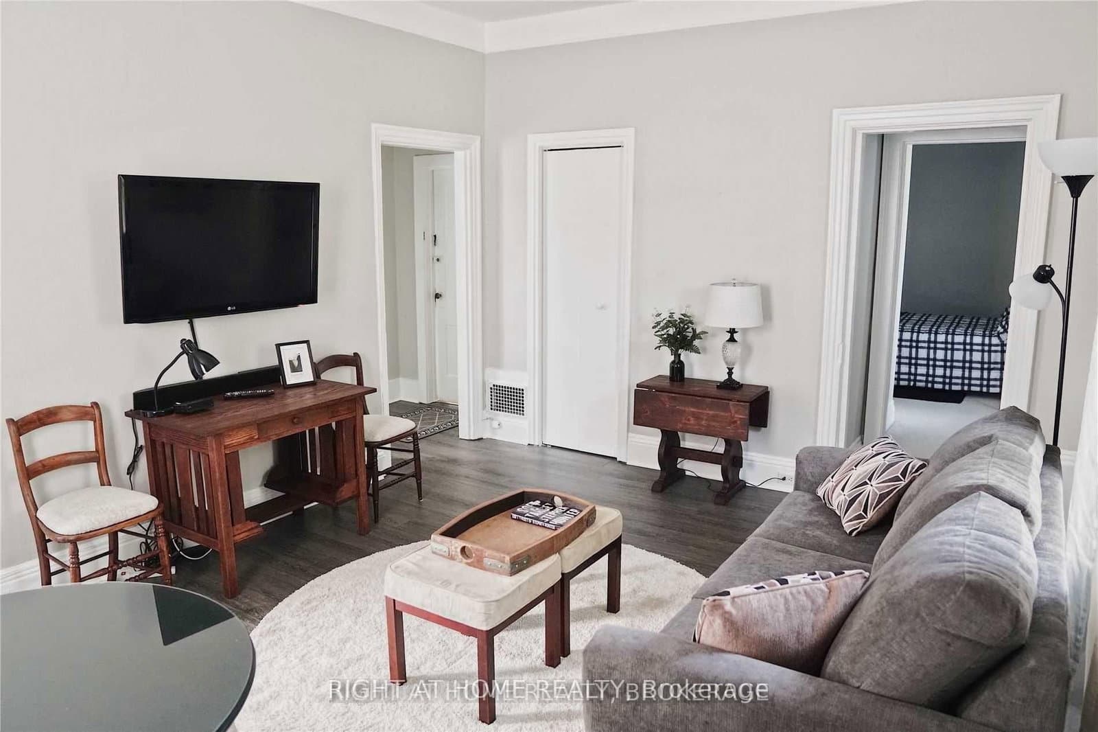 164 Trafalgar Road, Unit 1 thumbnail 3