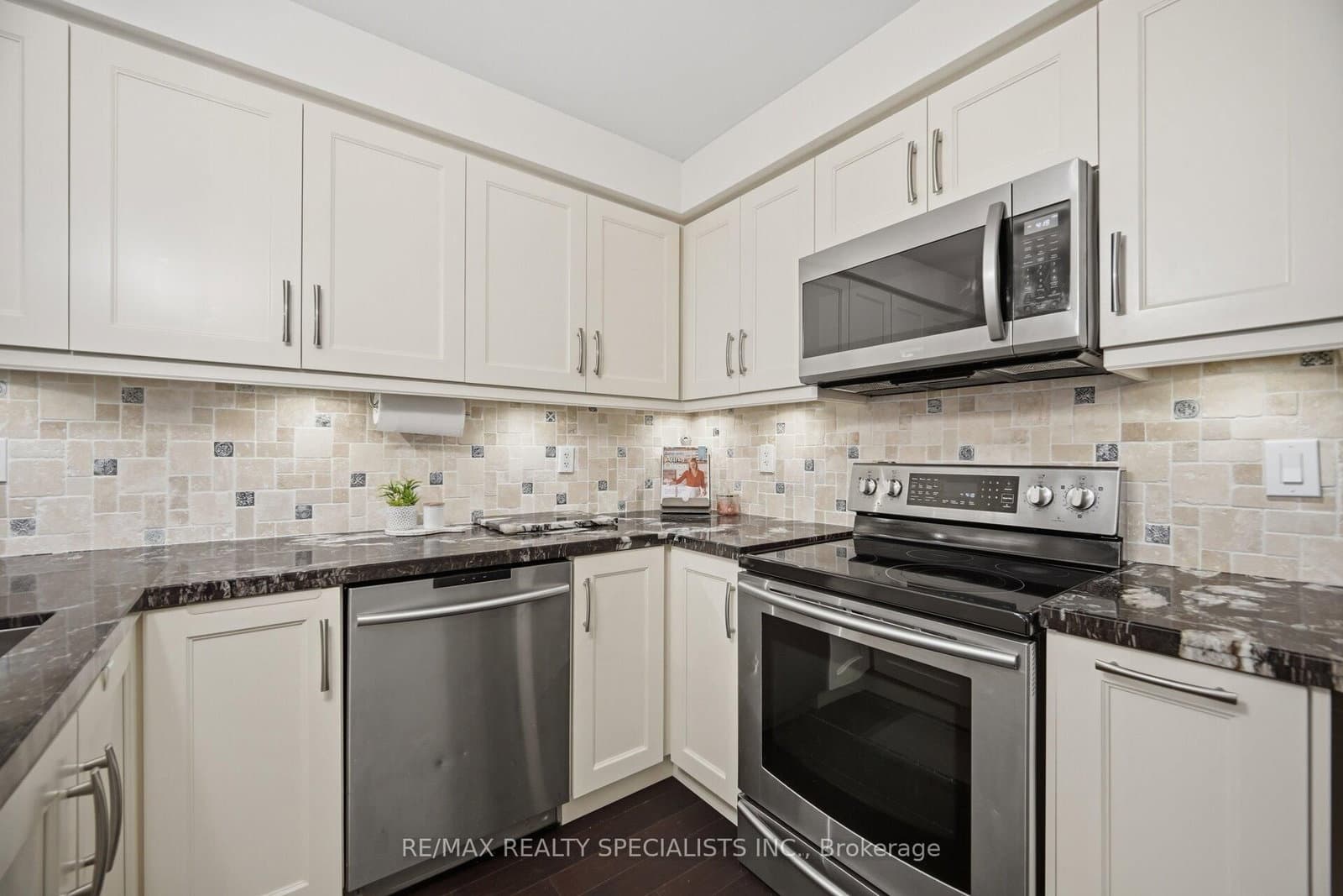 932 Sprague Place thumbnail 22