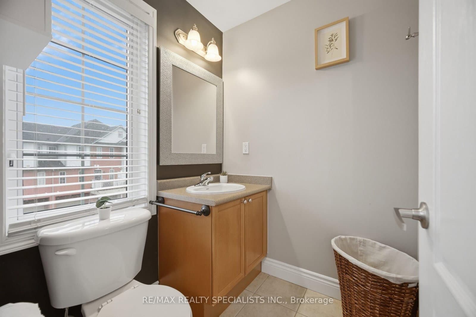 932 Sprague Place thumbnail 33