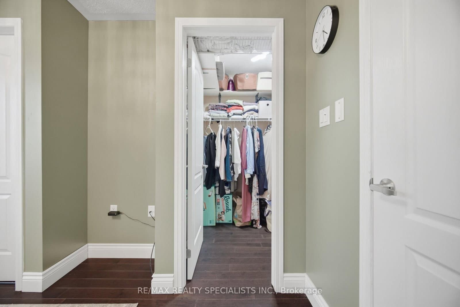 932 Sprague Place thumbnail 35