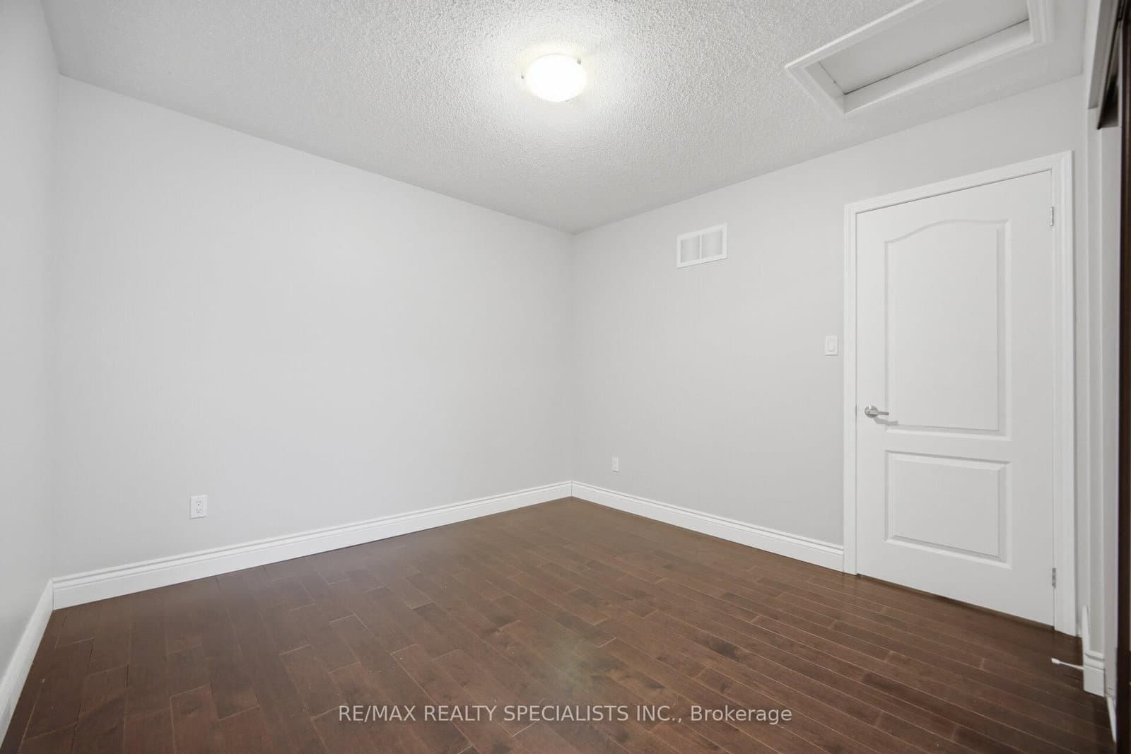 932 Sprague Place thumbnail 40