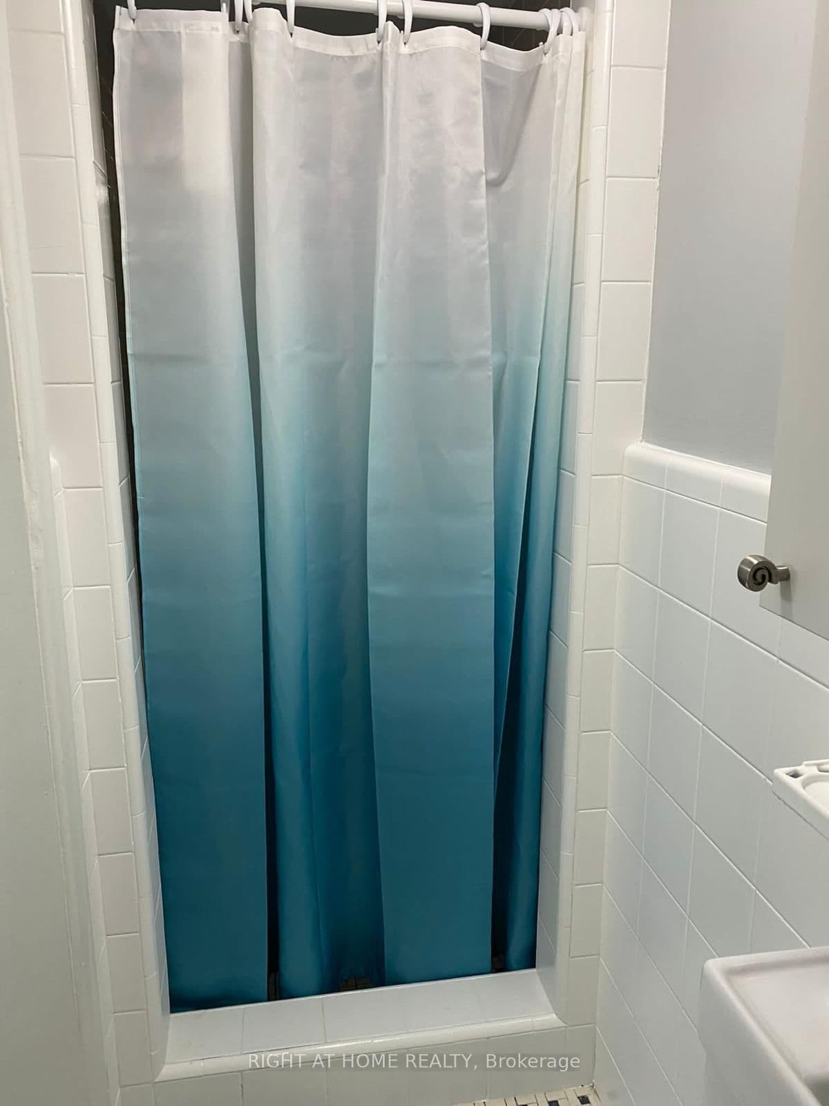 11 Donald Avenue, Unit 4 thumbnail 10