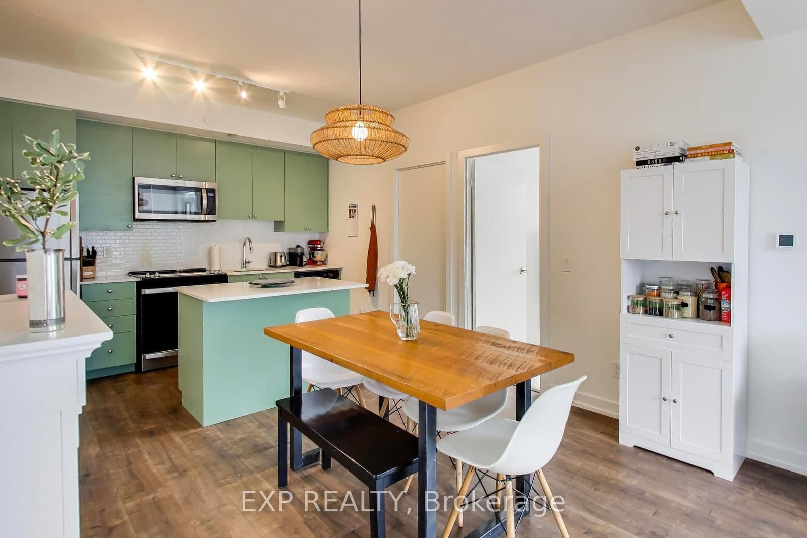 10 Wilby Crescent, Unit 1106 thumbnail 12