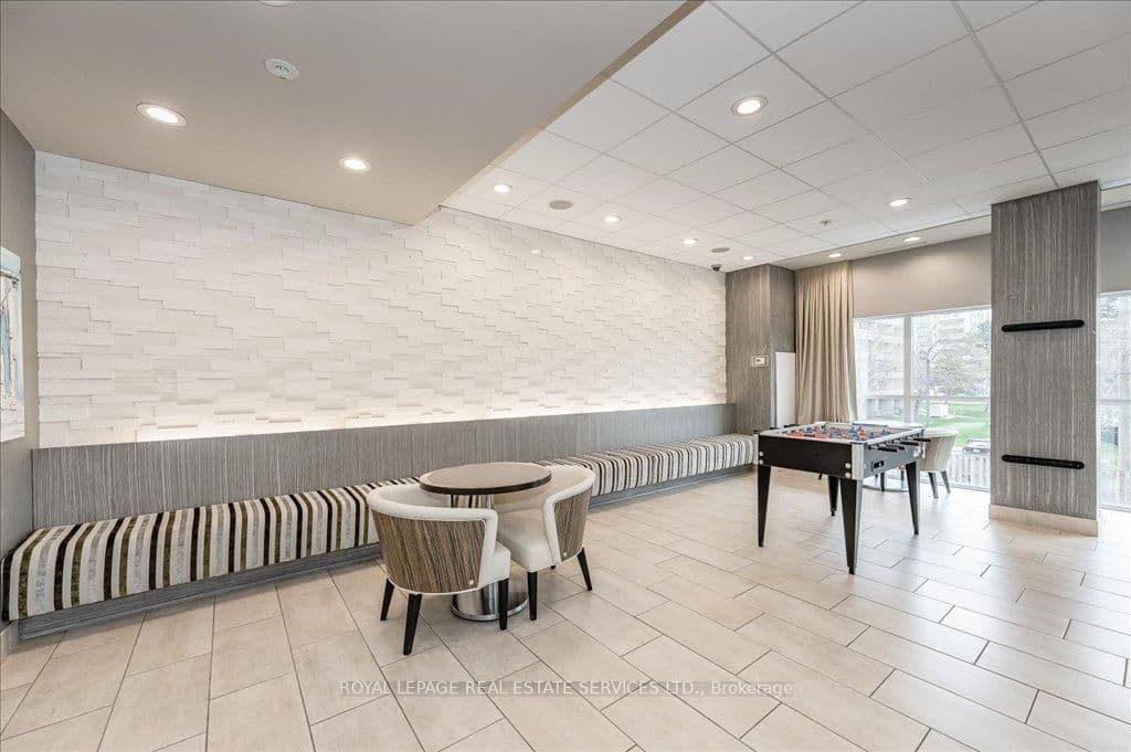 551 Maple Avenue, Unit 615 thumbnail 35