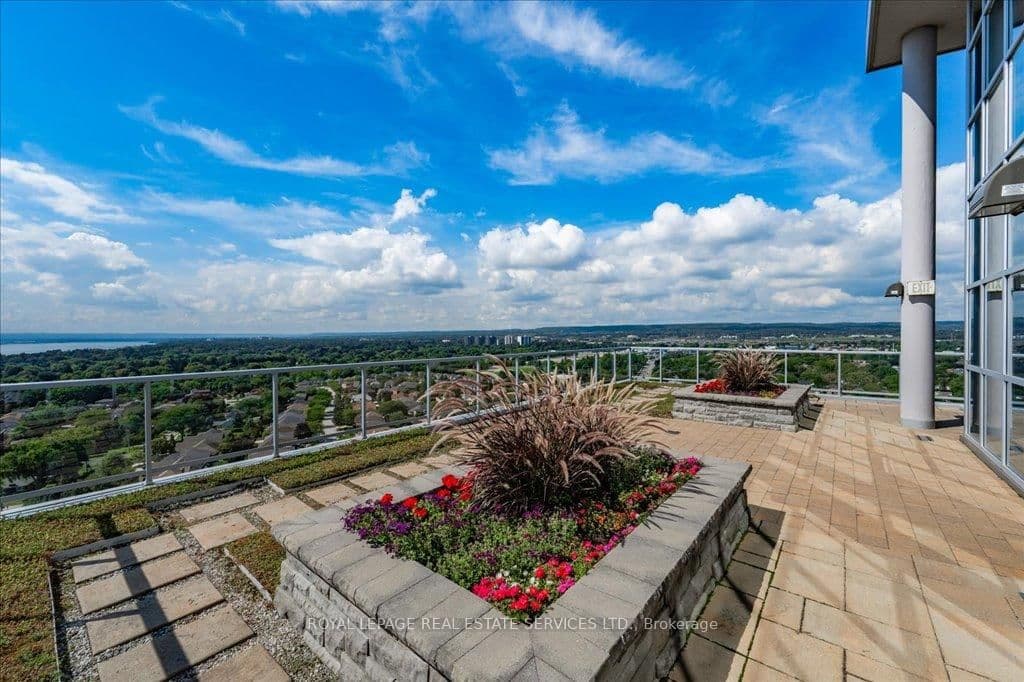 551 Maple Avenue, Unit 615 thumbnail 40