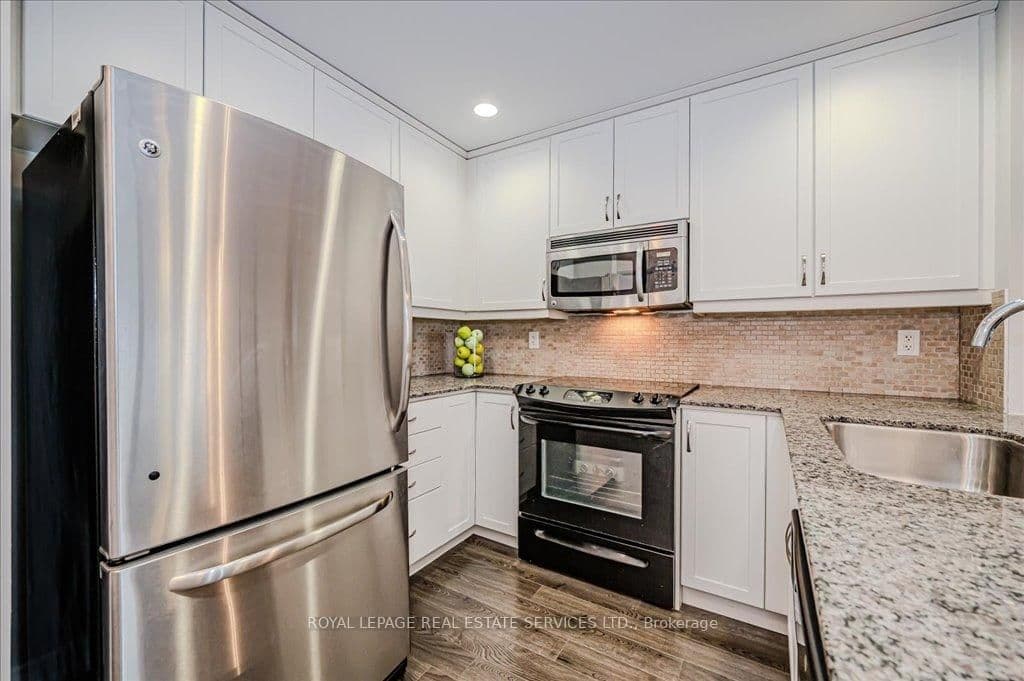 551 Maple Avenue, Unit 615 thumbnail 7