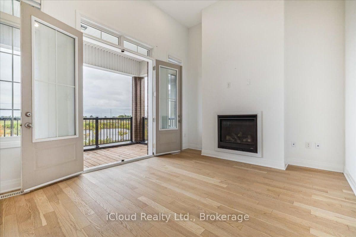 925 Hickory Crescent, Unit Main thumbnail 15